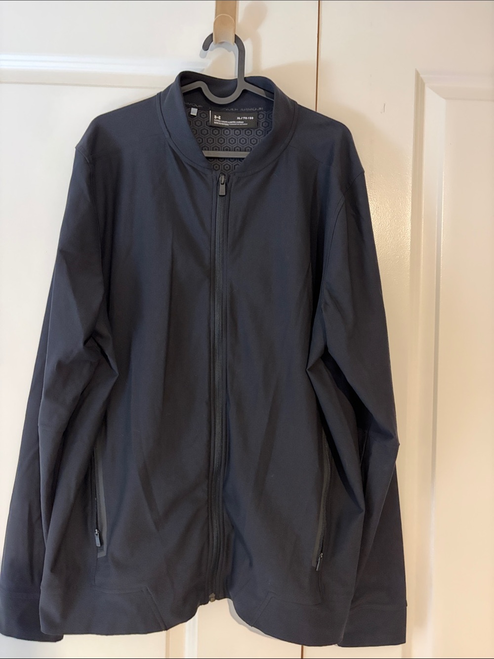 Under Armour Men's Dark Gray Lightweight Full-Zip Jacket